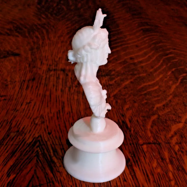 Isis Bust - Egyptian Goddess of Magic - 4 Inches - Image 4